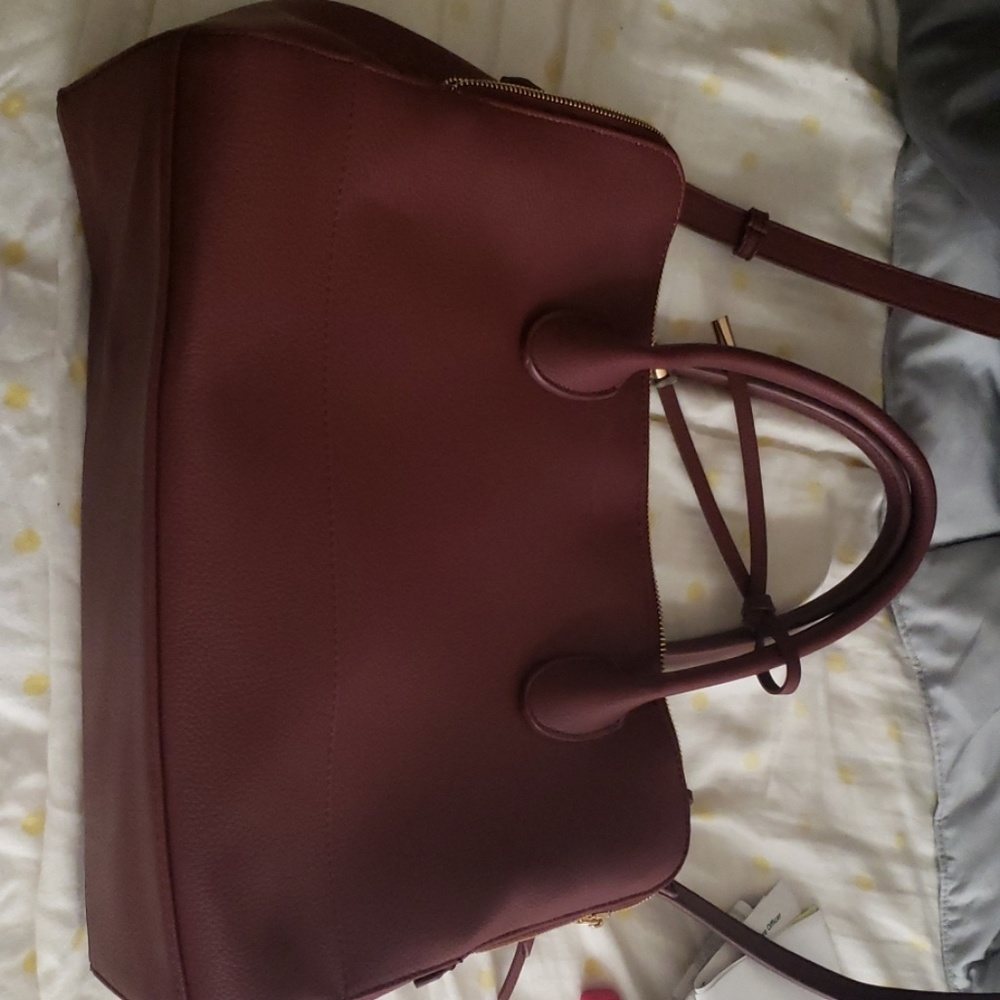 Burgundy tote purse